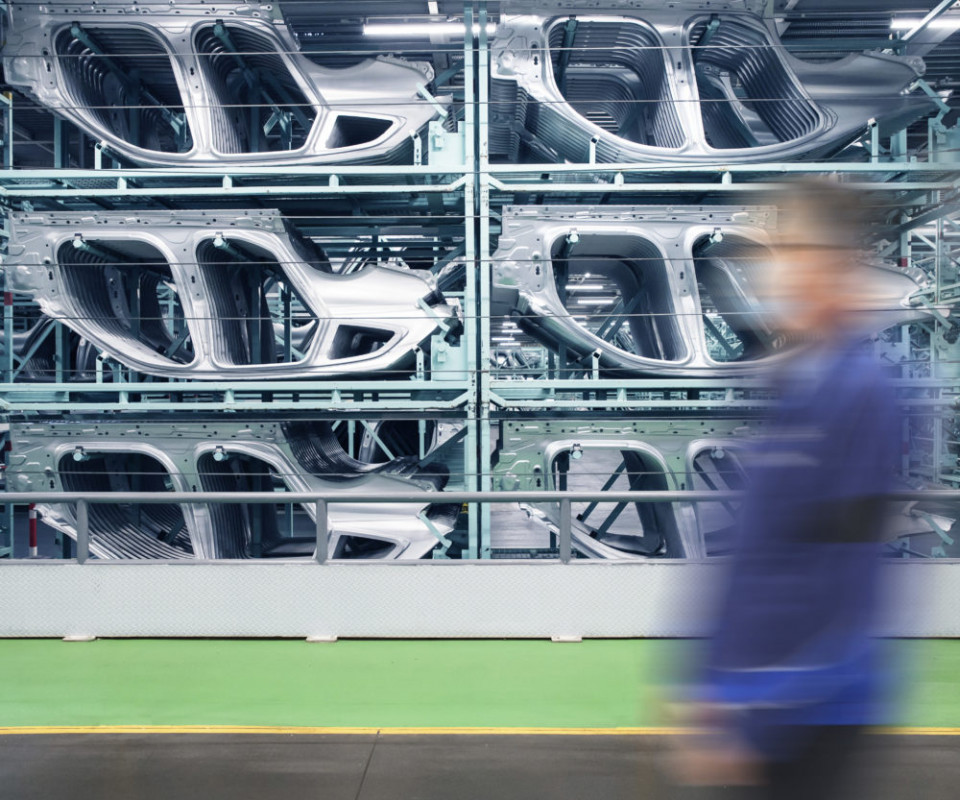 Wie Volkswagen, Mercedes Benz und andere Autohersteller setzt auch BMW auf Kreislaufwirtschaft und Klimaneutralität. Neben Recyclingaluminium rückt auch klimaneutraler Stahl in den Fokus. - © BMW Group