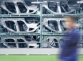 Wie Volkswagen, Mercedes Benz und andere Autohersteller setzt auch BMW auf Kreislaufwirtschaft und Klimaneutralität. Neben Recyclingaluminium rückt auch klimaneutraler Stahl in den Fokus.