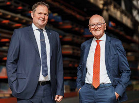 New and old managing director of Stahlwerke Bochum.