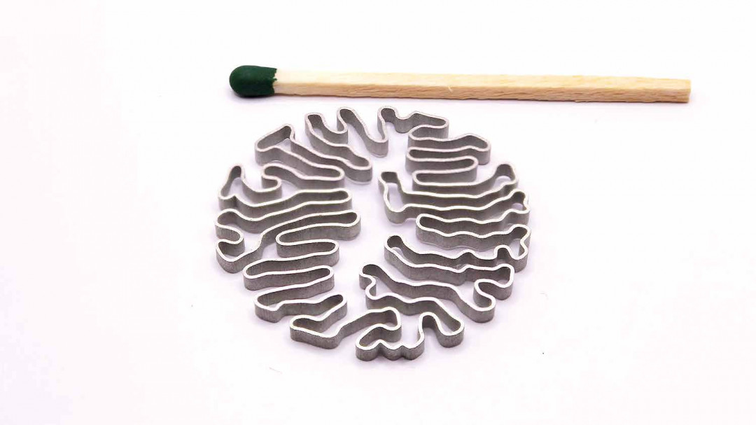 Mit dem LMM-Verfahren hergestelltes Musterteil mit sehr feinen Wandstrukturen. - © METSHAPE Mit dem LMM-Verfahren hergestelltes Musterteil mit sehr feinen Wandstrukturen. - © METSHAPE