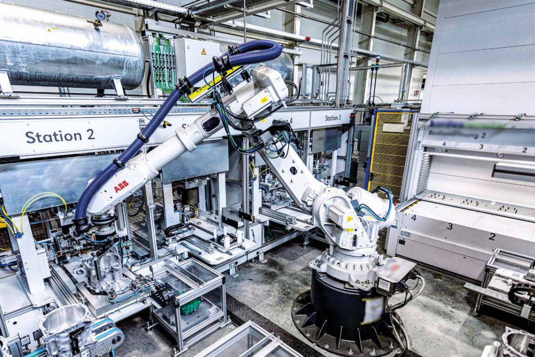 Dichtheitsprüfmaschinen lasen sich direkt in die Produktionslinie beim Kunden integrieren. - © PAUL KÖSTER Dichtheitsprüfmaschinen lasen sich direkt in die Produktionslinie beim Kunden integrieren. - © PAUL KÖSTER