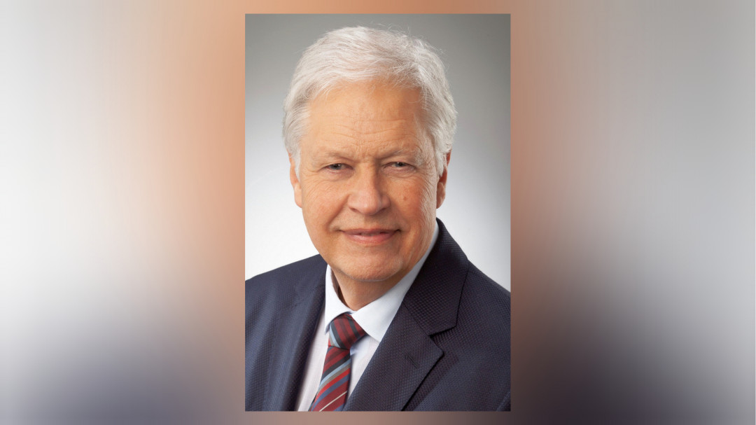 Jürgen Blöcher: „Dank unseres innovativen Maschinenparks und modernen Vorstufen-Technologien können wir das Gießen großer Aluminium-Werkzeugabgüsse für die Kunststofftechnik erheblich beschleunigen.“ - © Gießerei Blöcher Jürgen Blöcher: „Dank unseres innovativen Maschinenparks und modernen Vorstufen-Technologien können wir das Gießen großer Aluminium-Werkzeugabgüsse für die Kunststofftechnik erheblich beschleunigen.“ - © Gießerei Blöcher