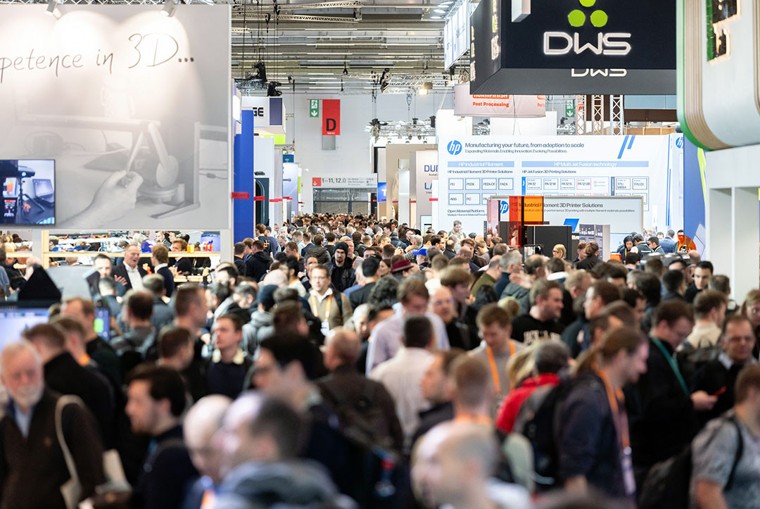 Gefüllte Messehalle auf der Formnext 2025. Foto: Mesago/Mathias Kutt